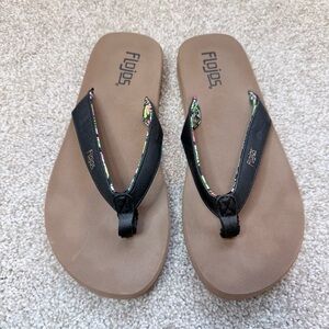 Flojos women’s size 6 flip-flop sandals